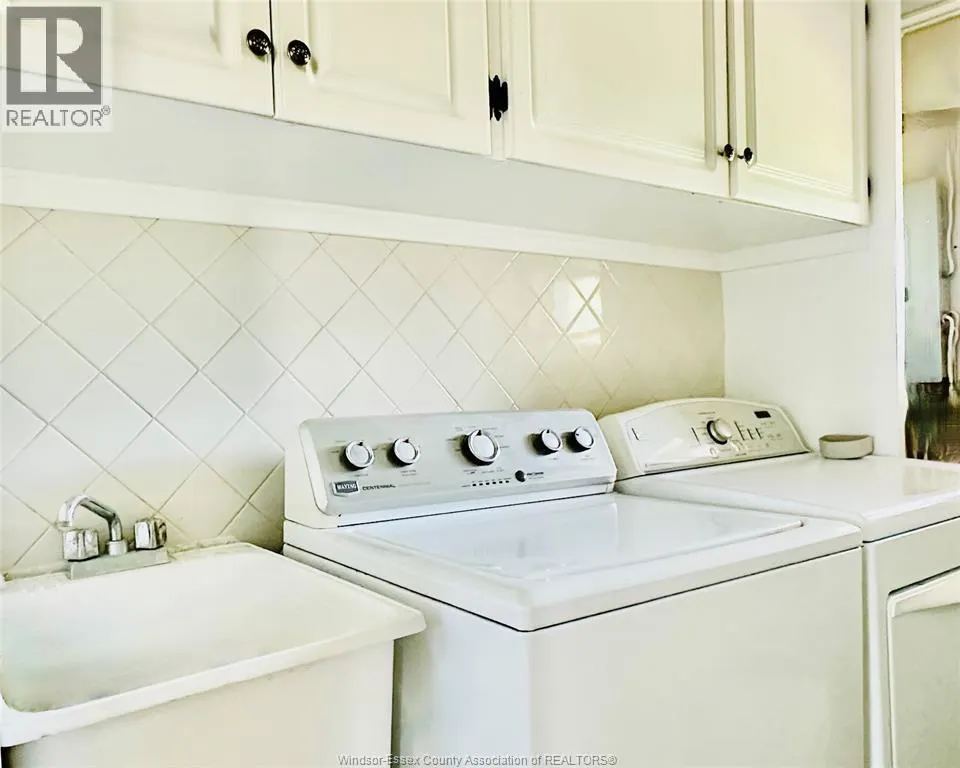 3100 LAKESHORE RD 303