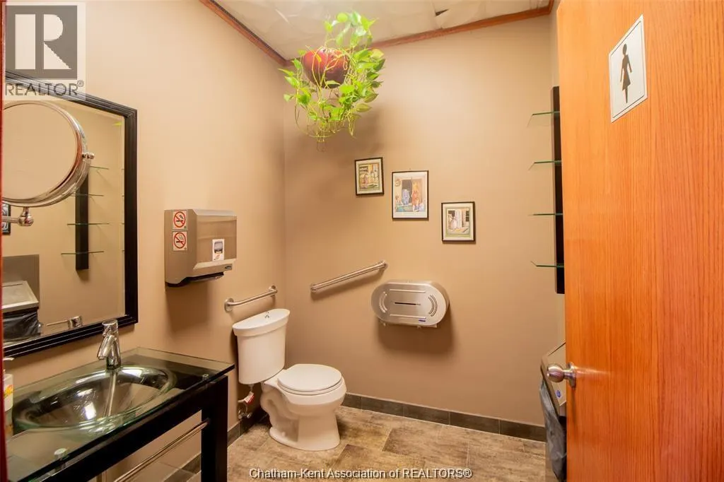 455 GRAND AVENUE East Unit# 11
