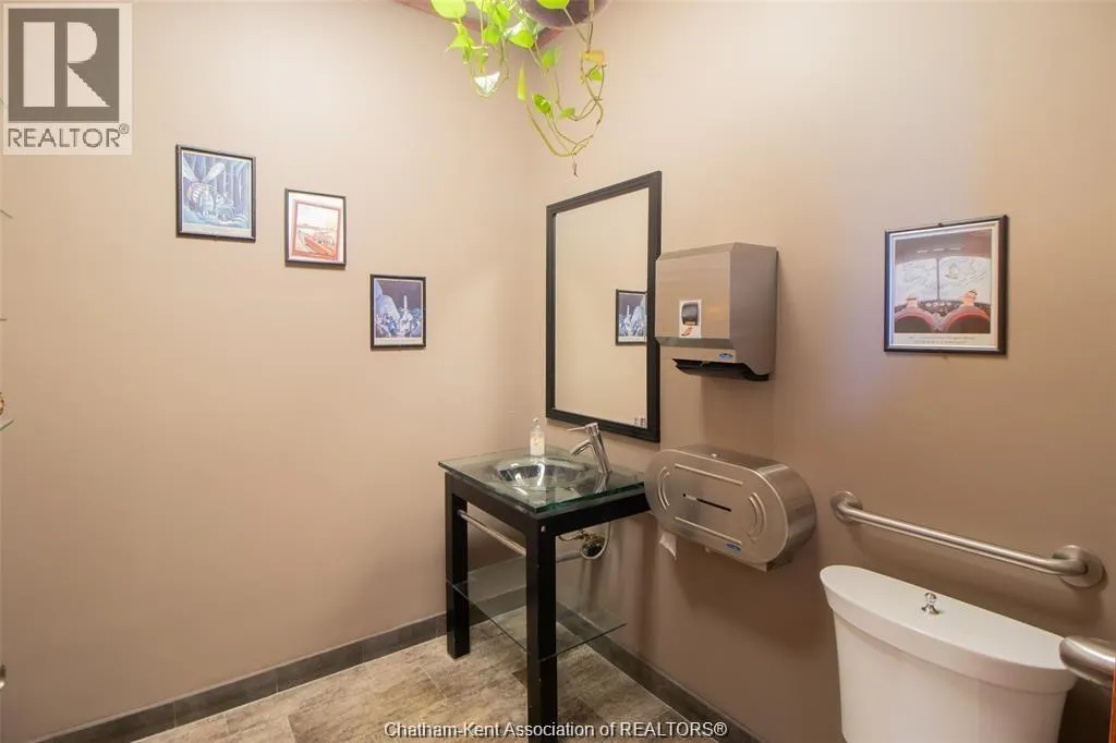 455 GRAND AVENUE East Unit# 11