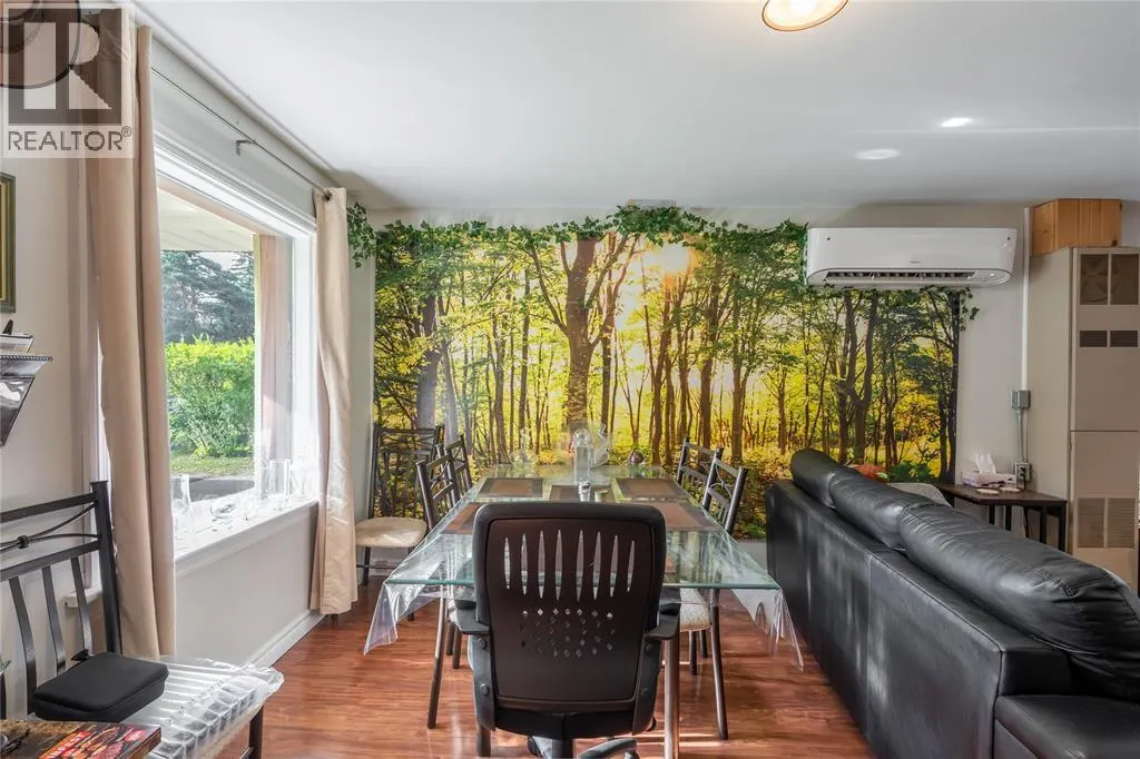 1107 Colborne ROAD