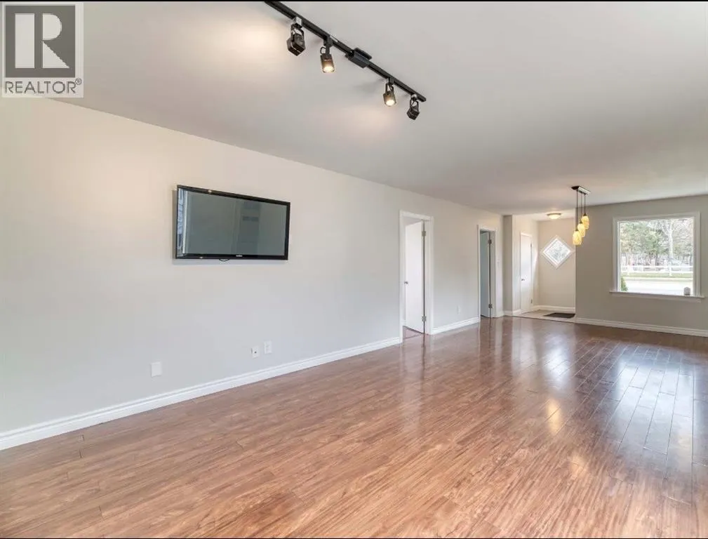 1107 Colborne ROAD