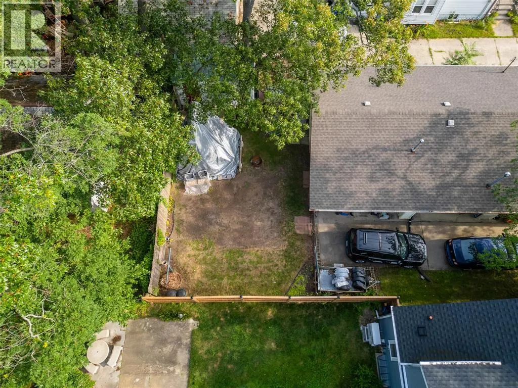 1107 Colborne ROAD