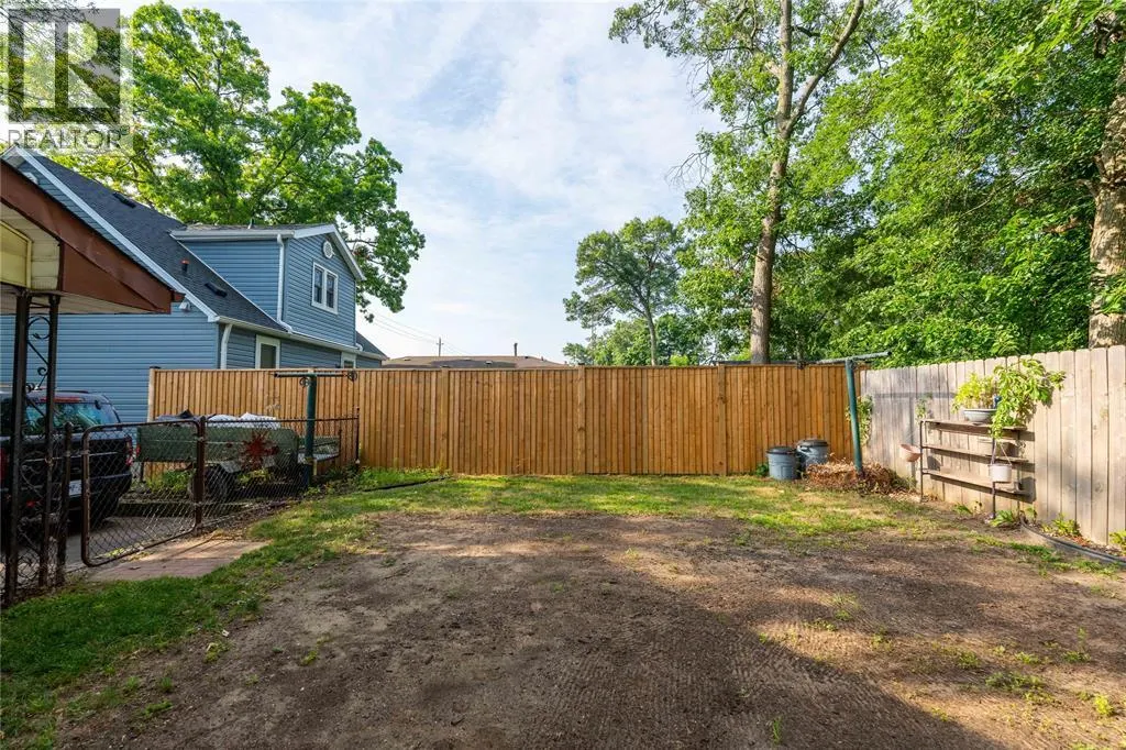 1107 Colborne ROAD