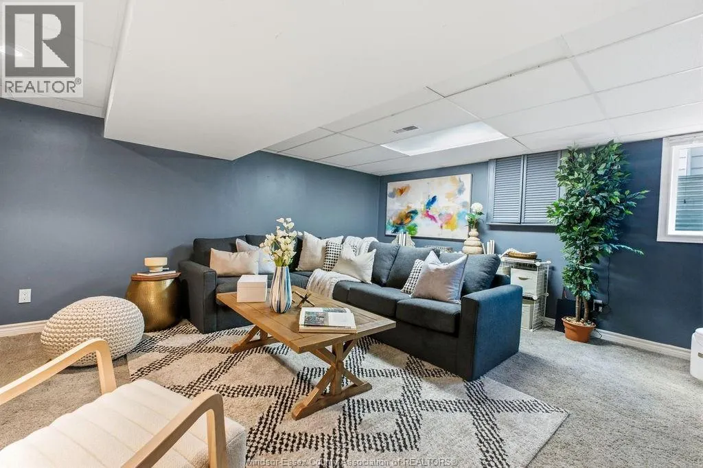 12224 ST THOMAS CRESCENT