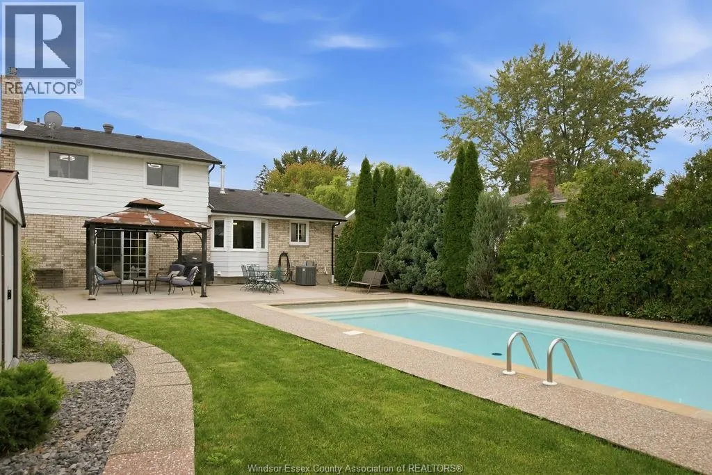 12224 ST THOMAS CRESCENT