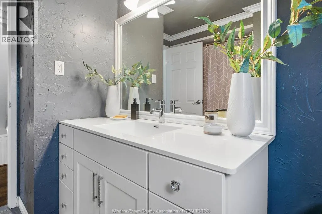 12224 ST THOMAS CRESCENT