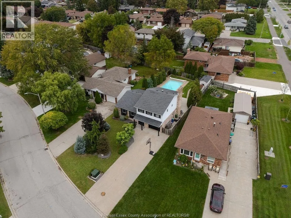 12224 ST THOMAS CRESCENT