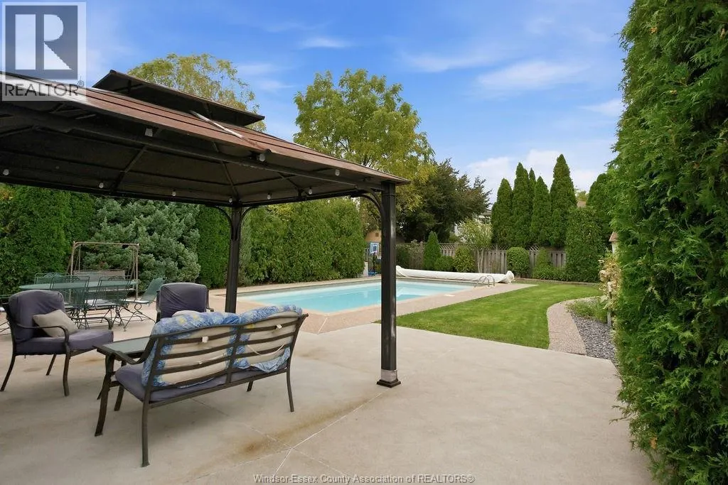 12224 ST THOMAS CRESCENT