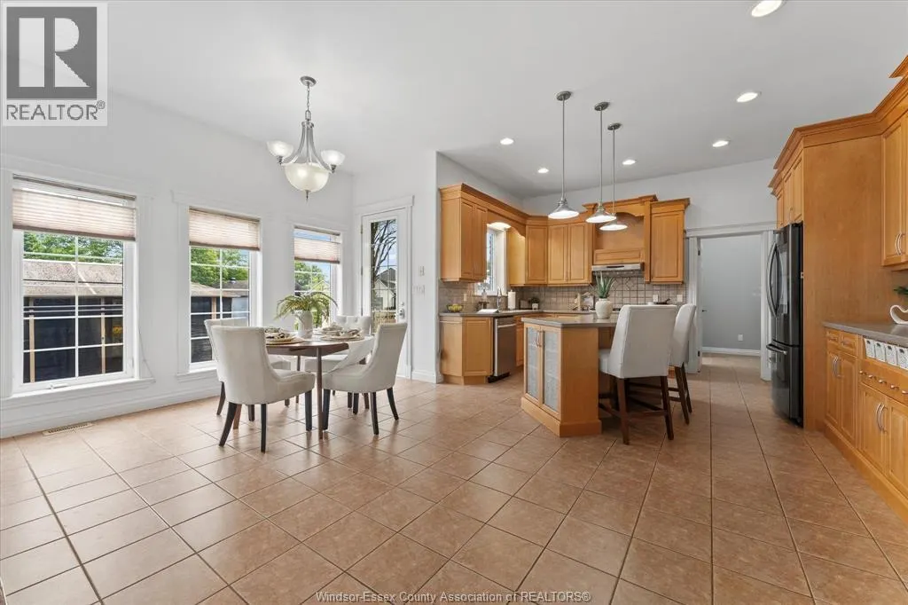 476 Mei Lin CRESCENT