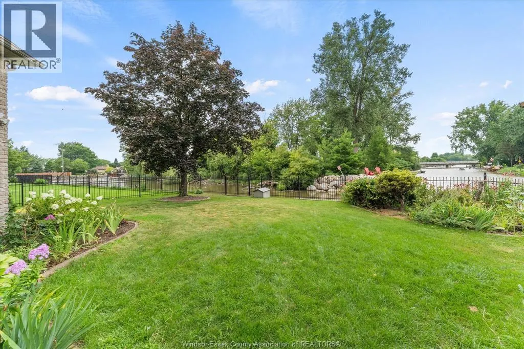 476 Mei Lin CRESCENT
