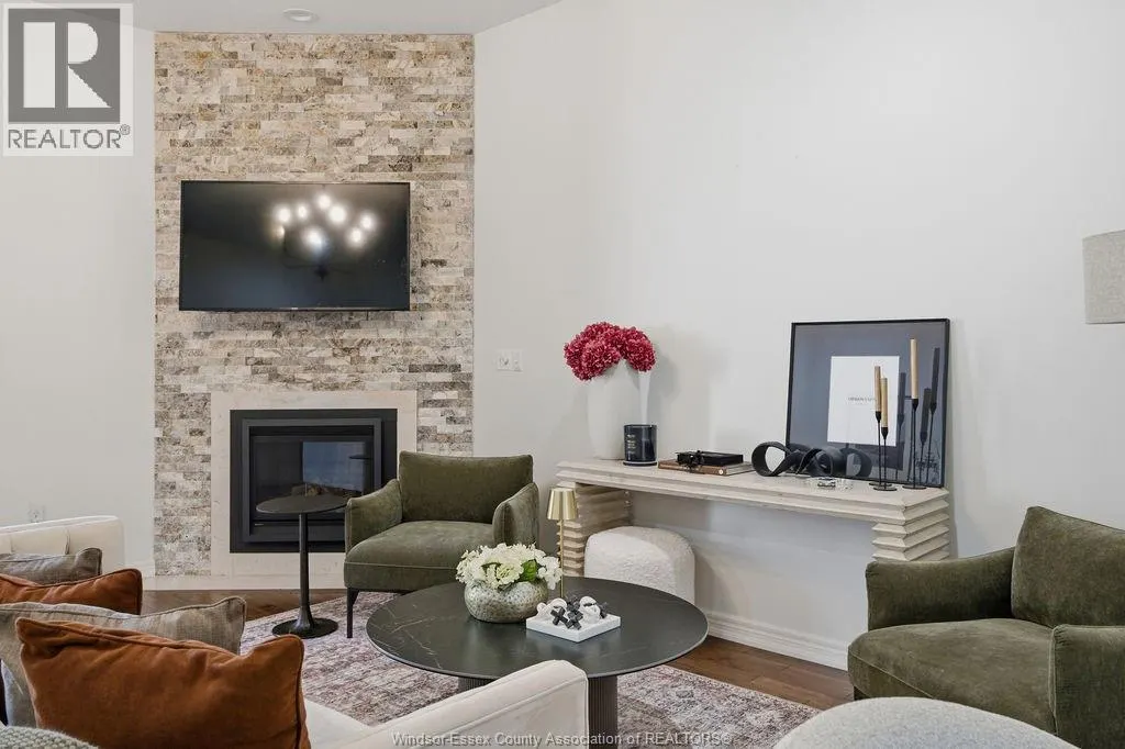 350 TUSCANY CRESCENT