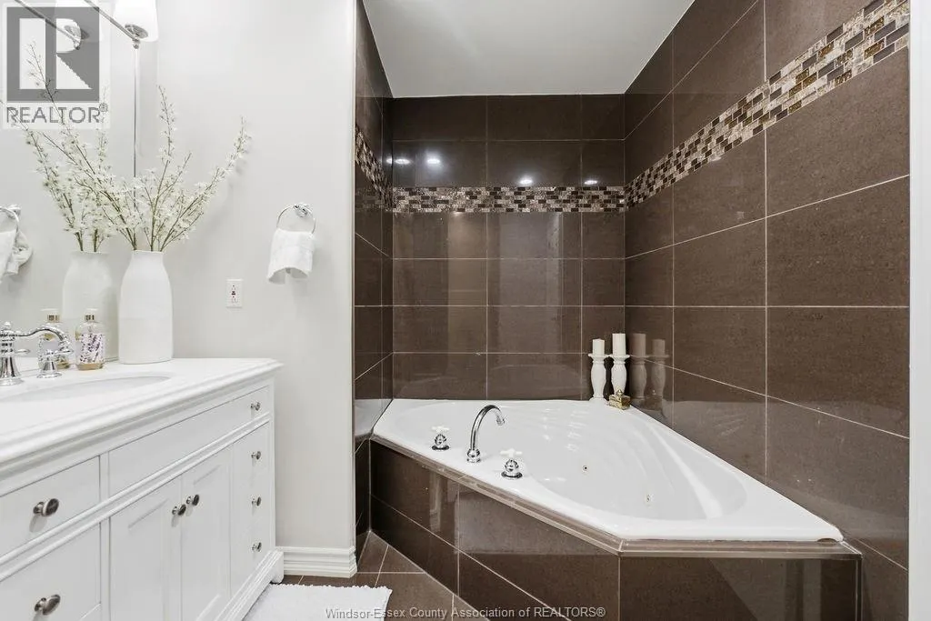 350 TUSCANY CRESCENT