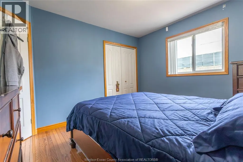 35 SANDY LAKE