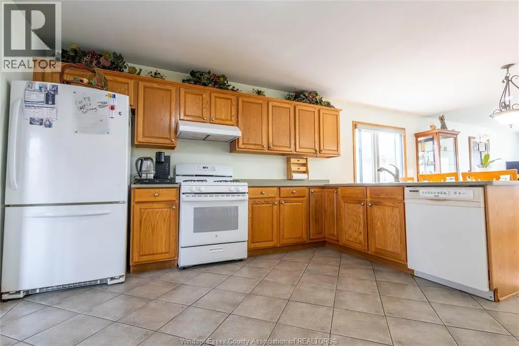 35 SANDY LAKE