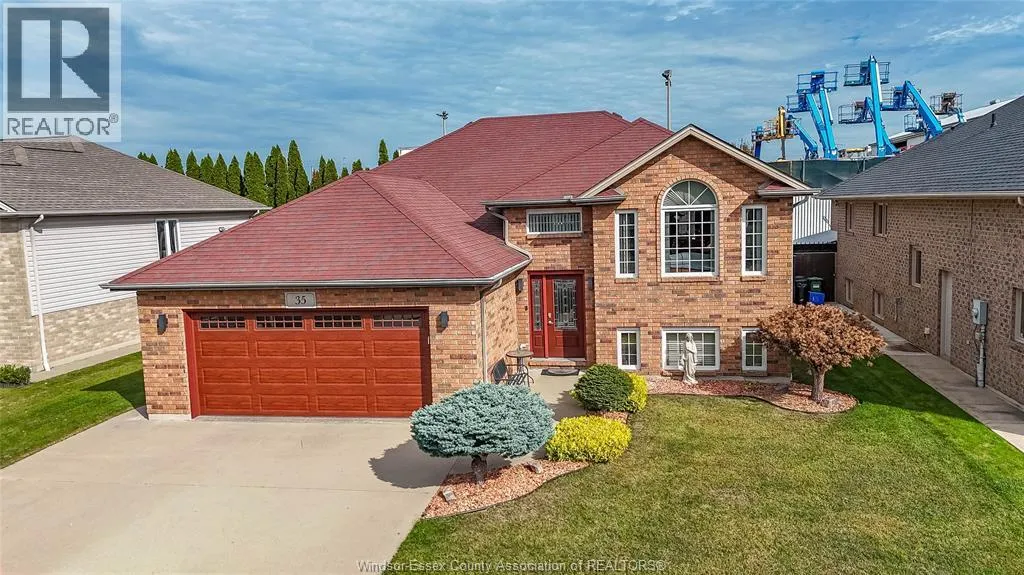 35 SANDY LAKE