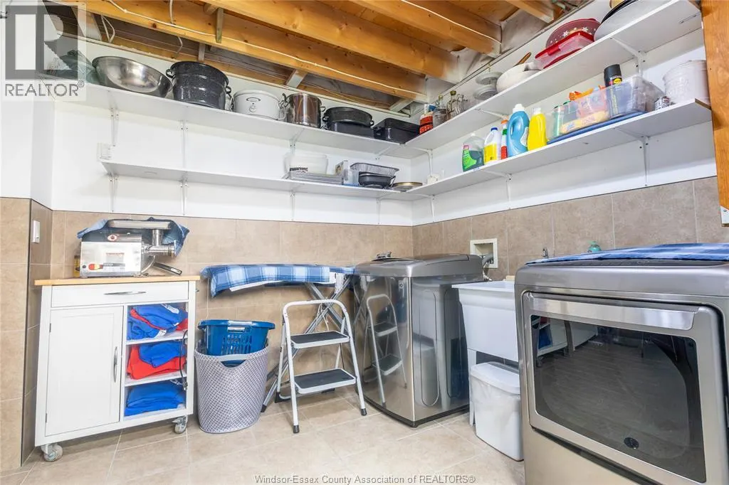 35 SANDY LAKE