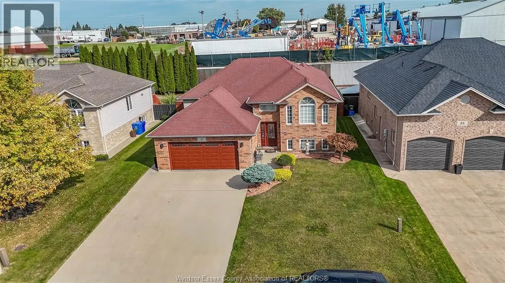 35 SANDY LAKE