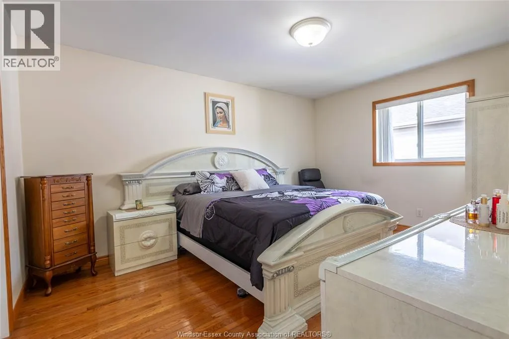 35 SANDY LAKE
