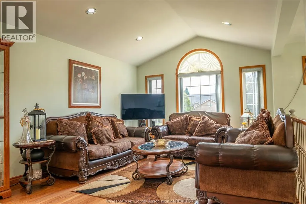35 SANDY LAKE