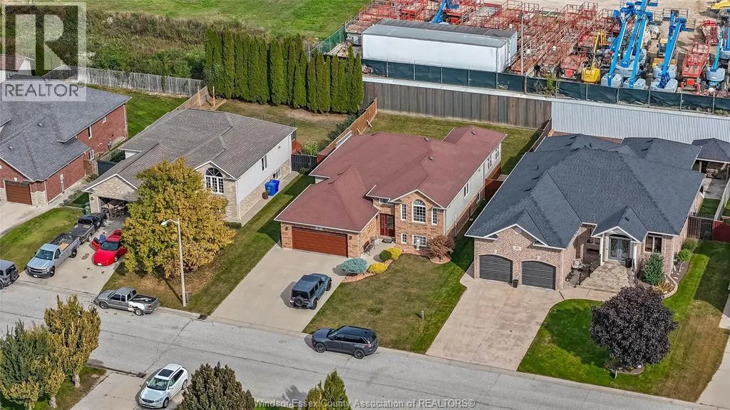 35 SANDY LAKE