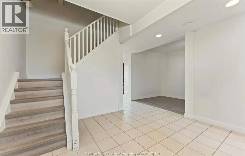 977 GLADSTONE