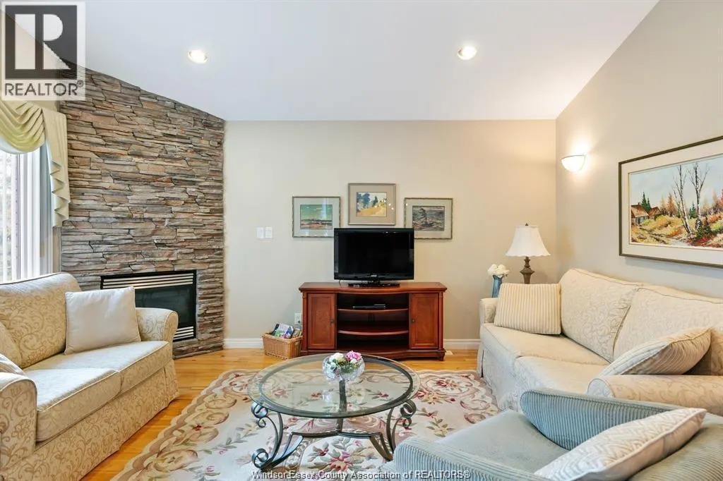 6085 Natalie COURT