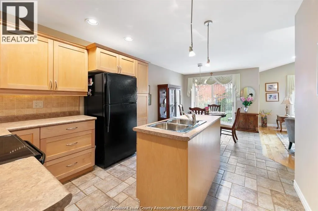 6085 Natalie COURT