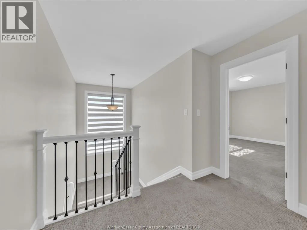 201 MEADOWVIEW AVENUE