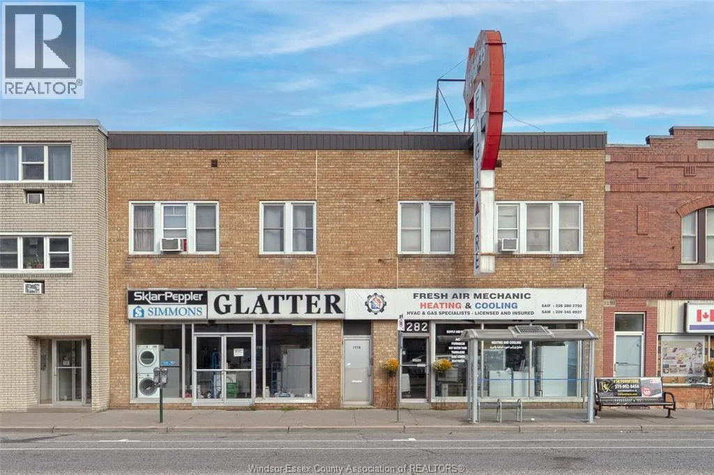 1276-1282 Wyandotte STREET East