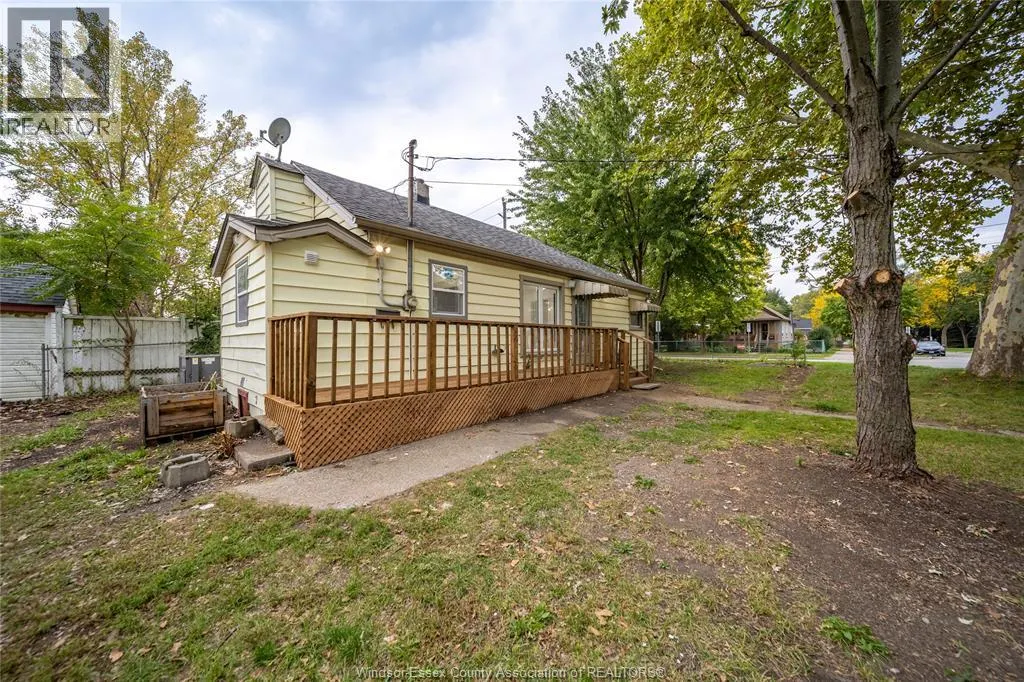 3605 BLOOMFIELD
