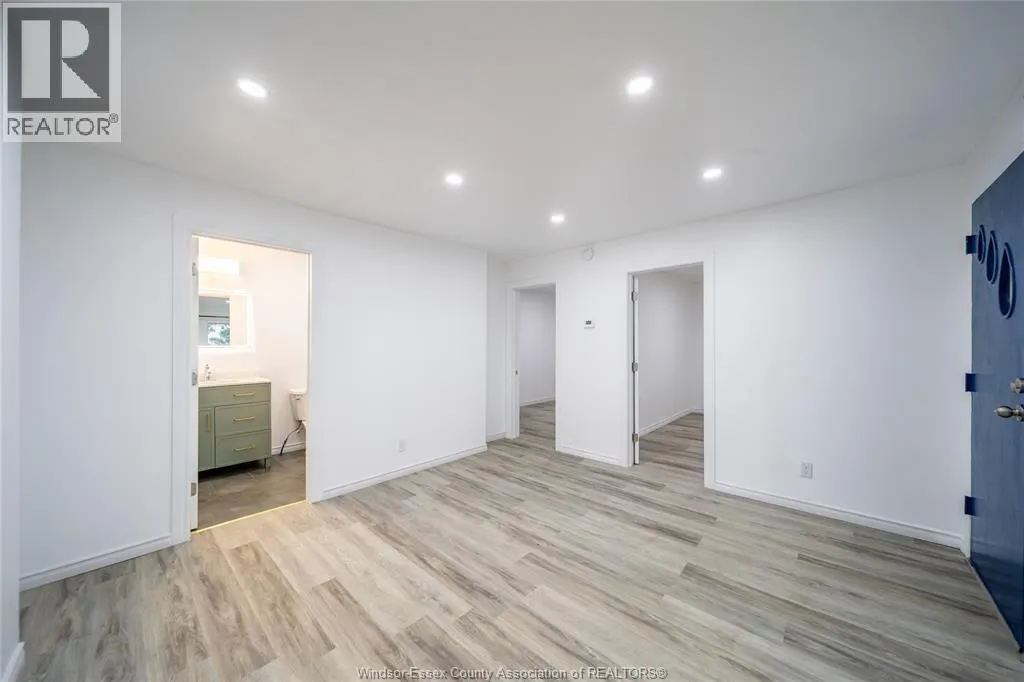 3605 BLOOMFIELD