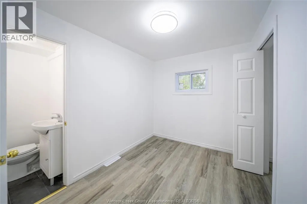 3605 BLOOMFIELD