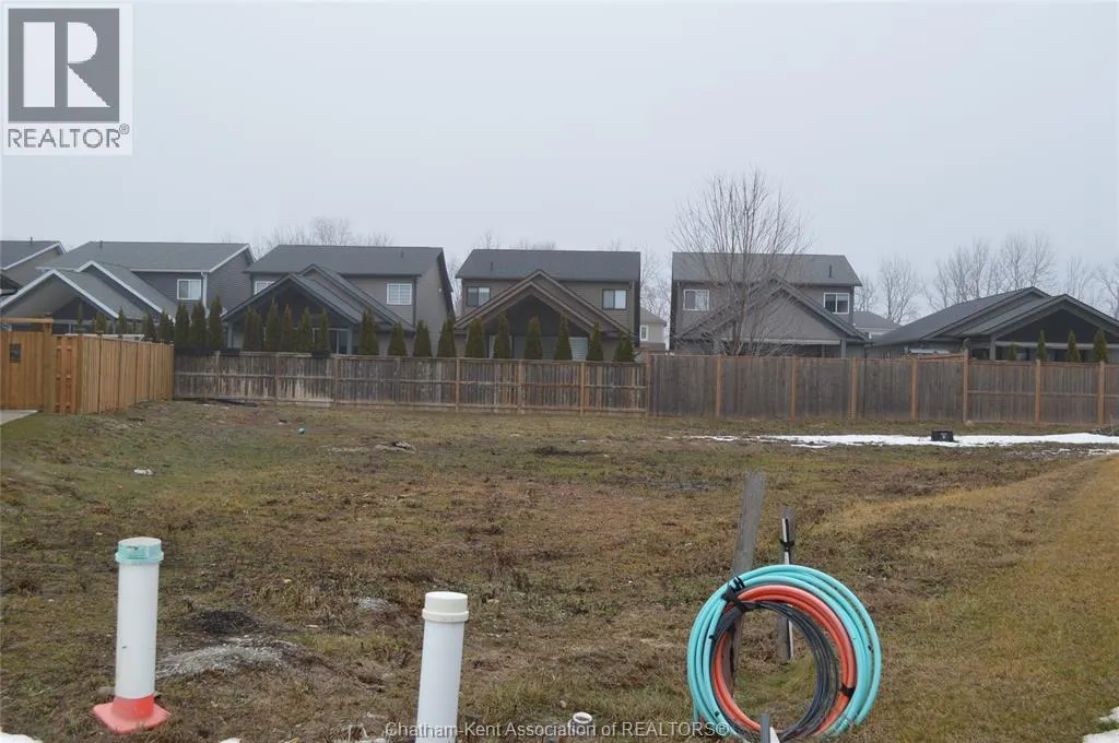 33 Champlain COURT