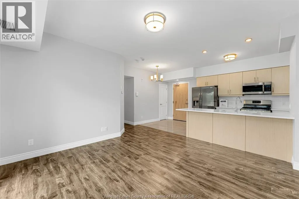 480 FAIRVIEW Unit# 305