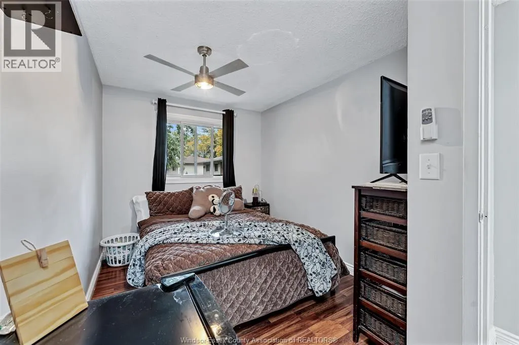 3090 FAIRLANE CRESCENT