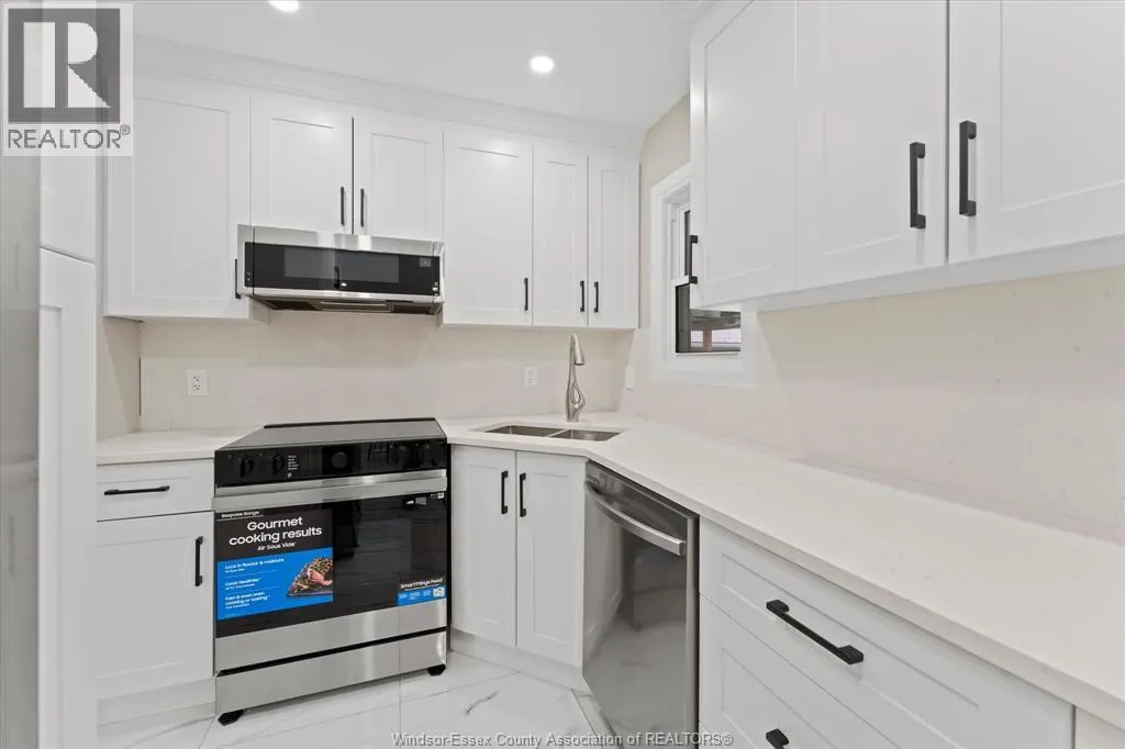 2858 DANDURAND