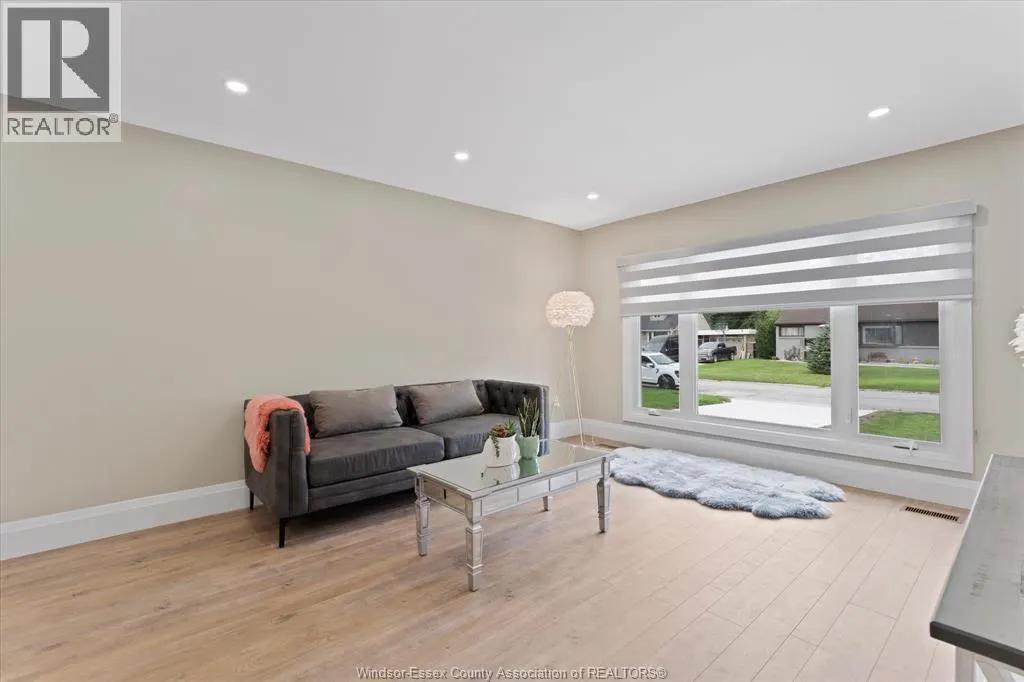 2858 DANDURAND