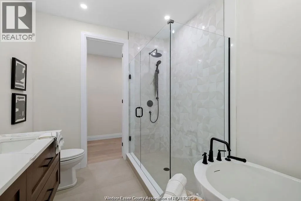 7558 SILVERLEAF LANE