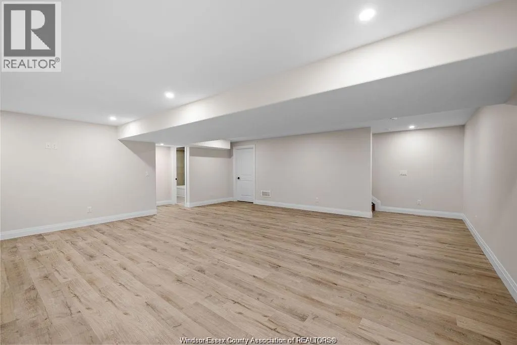 7558 SILVERLEAF LANE