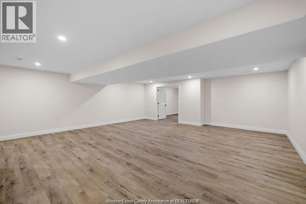 7558 SILVERLEAF LANE