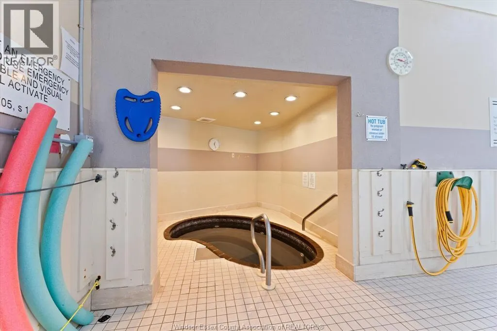 9099 RIVERSIDE DRIVE East Unit# 907