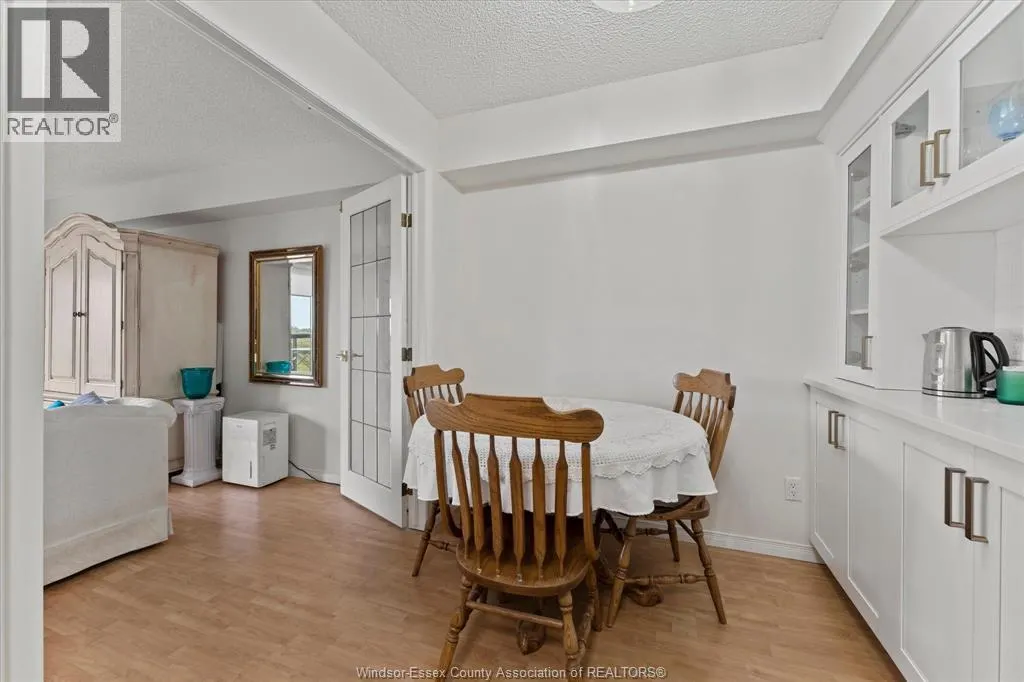 9099 RIVERSIDE DRIVE East Unit# 907
