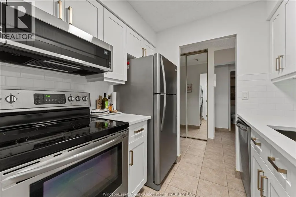 9099 RIVERSIDE DRIVE East Unit# 907