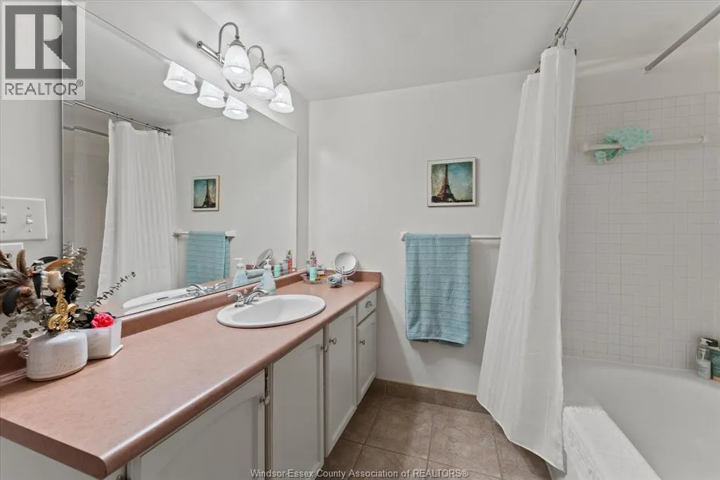 9099 RIVERSIDE DRIVE East Unit# 907