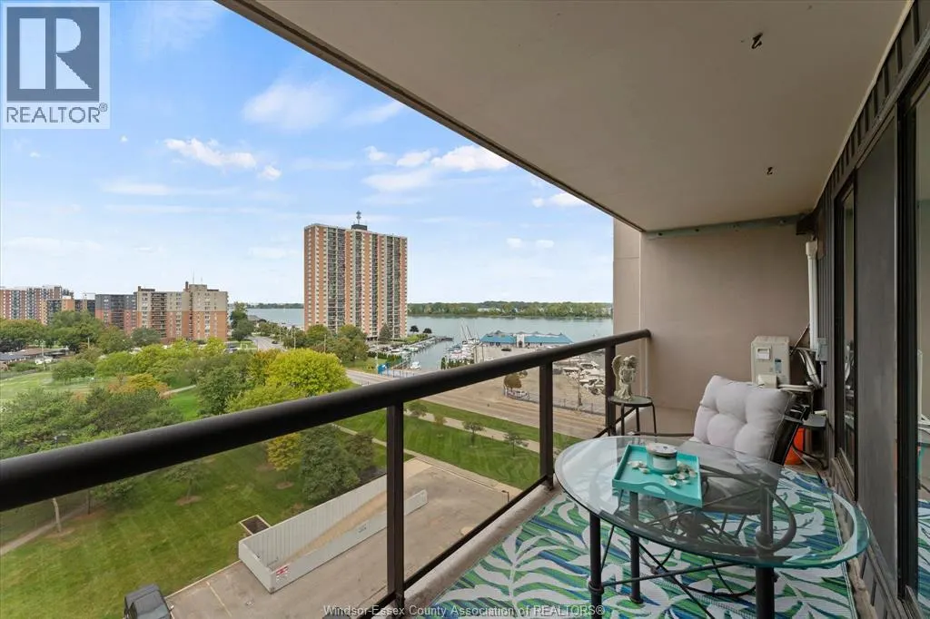 9099 RIVERSIDE DRIVE East Unit# 907