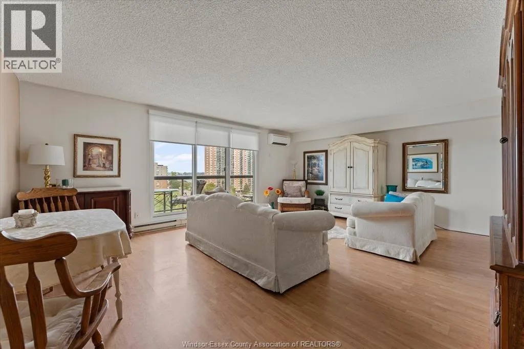 9099 RIVERSIDE DRIVE East Unit# 907