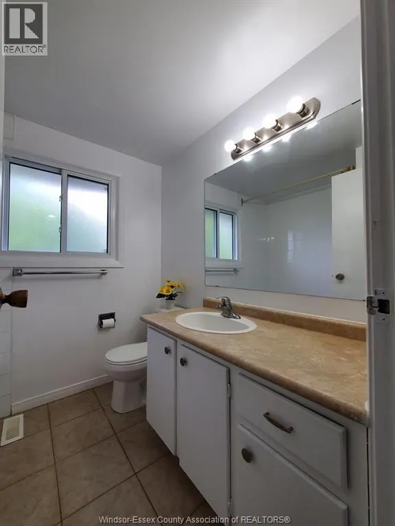 114 LILLIAN DRIVE Unit# B