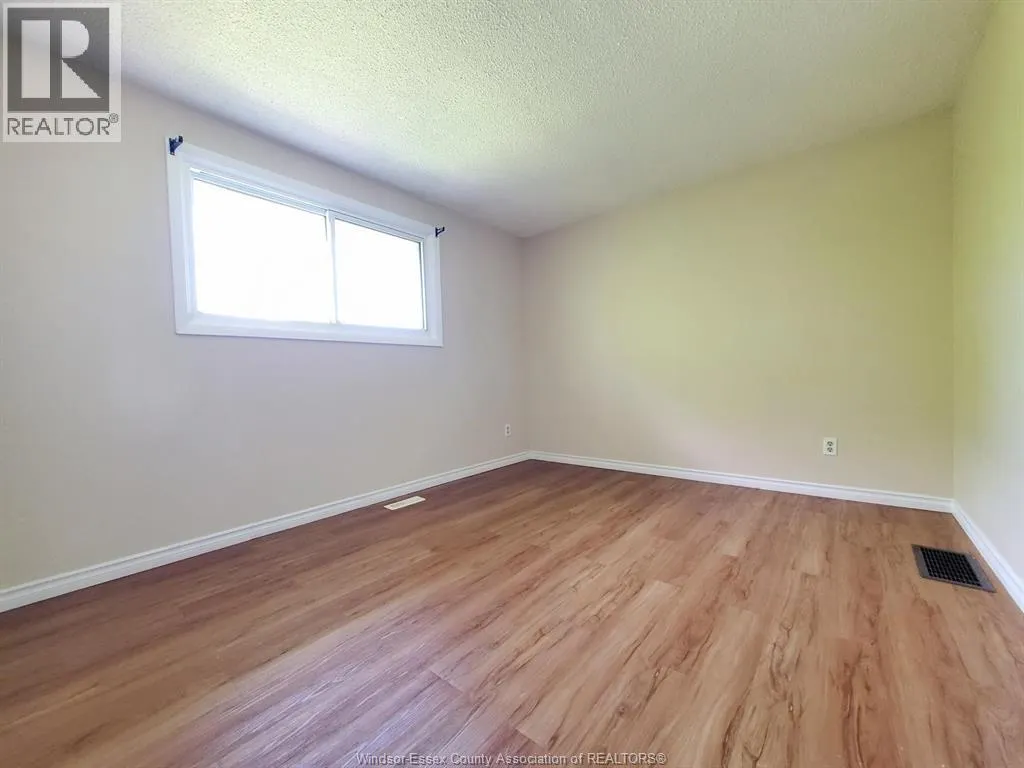 114 LILLIAN DRIVE Unit# B