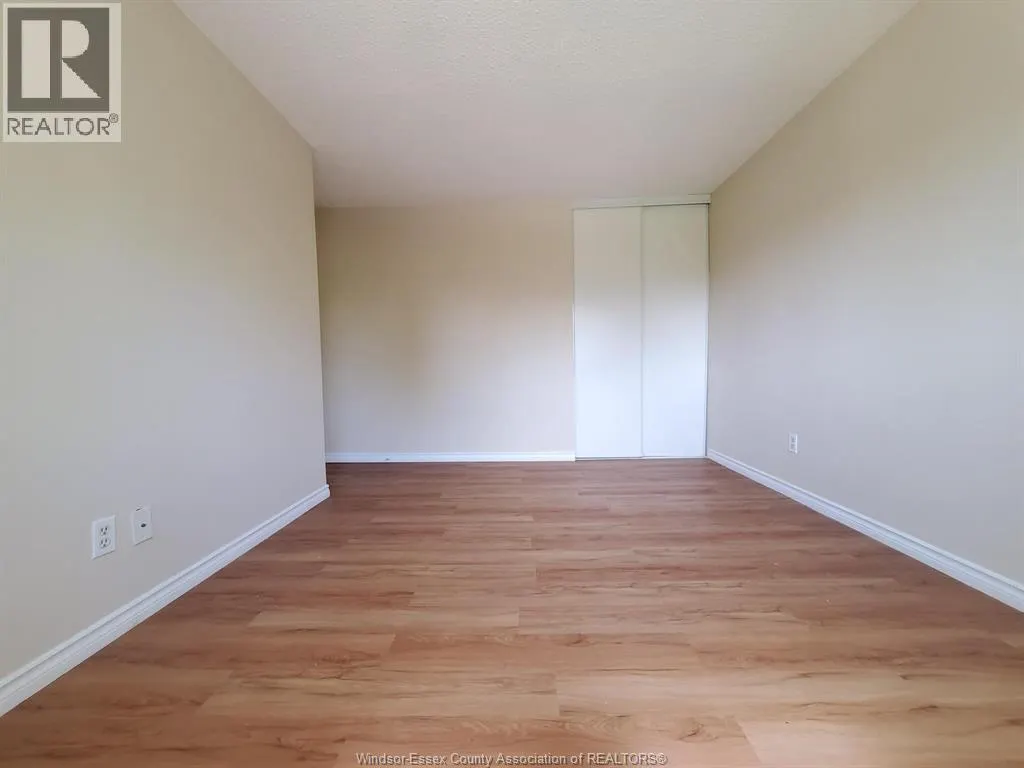 114 LILLIAN DRIVE Unit# B