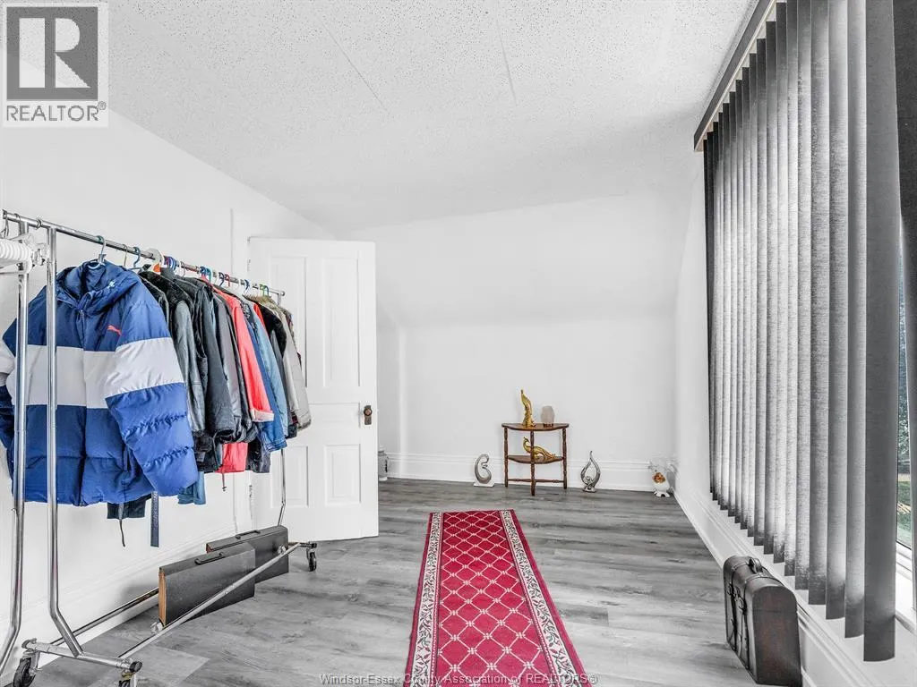 909 Mersea Road 10